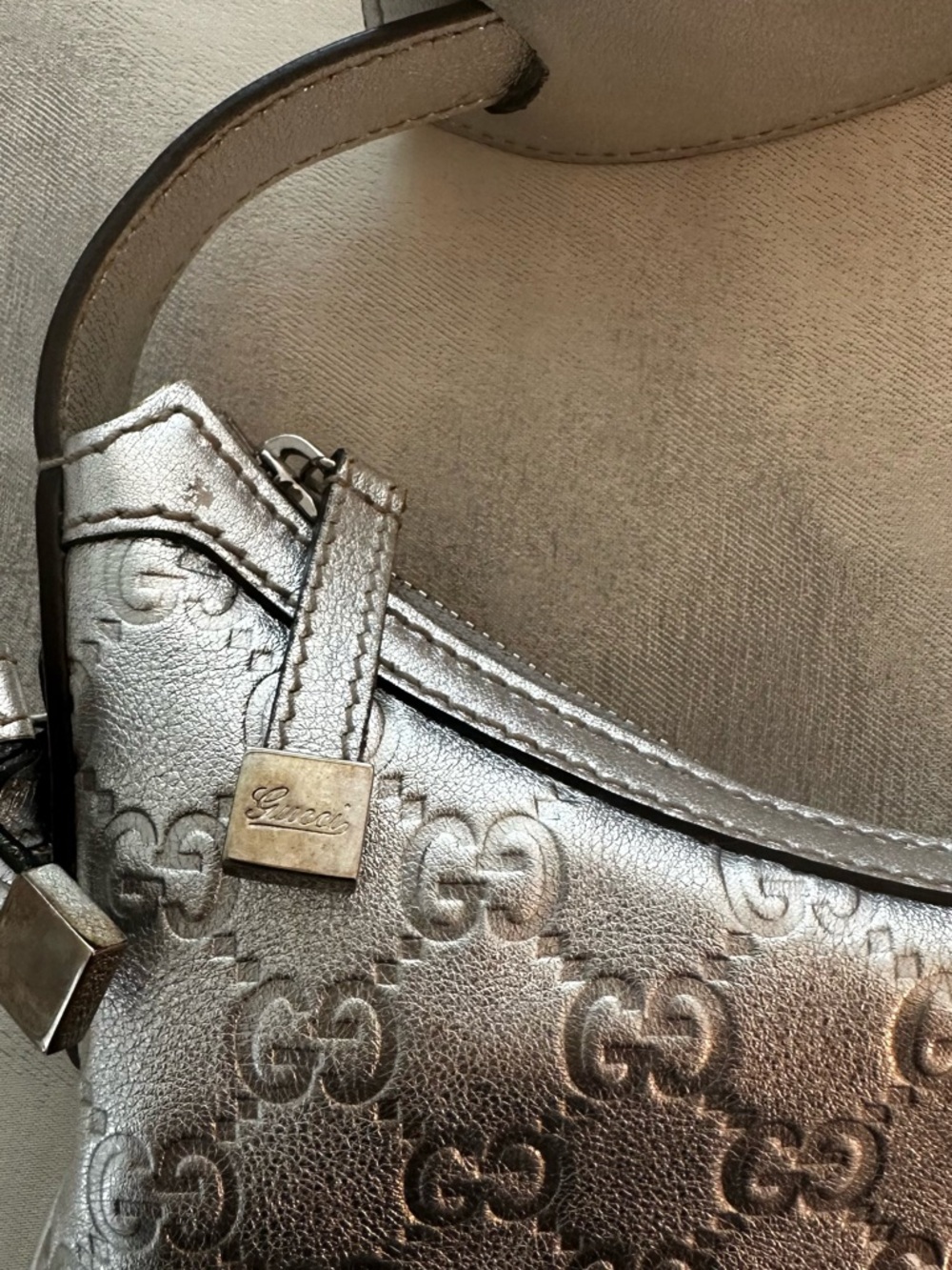 Gucci Silver Monogram Shoulder Bag - Picture 11 of 12